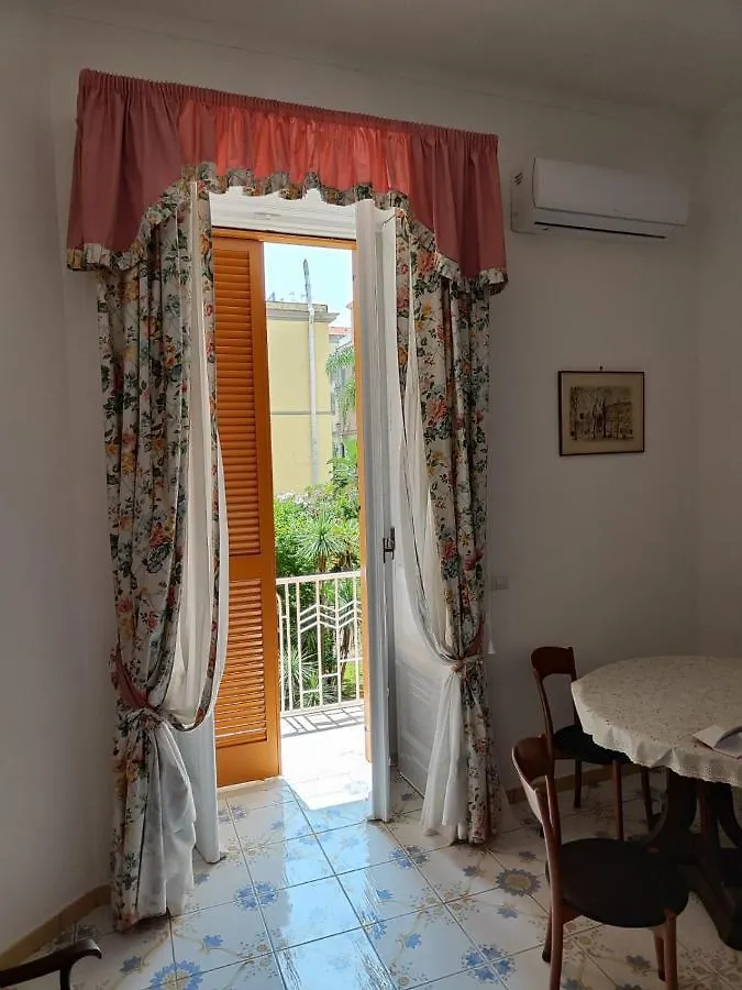 The House Of The Sunbeam Apartment Naples